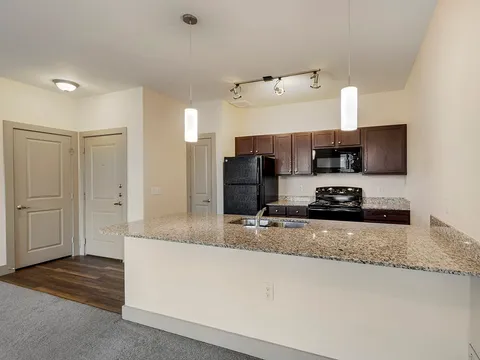 McKinney Pointe - Photo 3 of 29